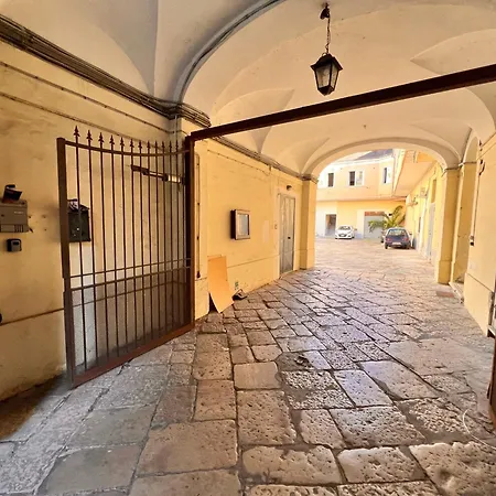 Storica Dimora Con Affreschi Vanvitelliani Santa Maria Capua Vetere