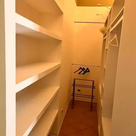 Apartment Storica Dimora Con Affreschi Vanvitelliani